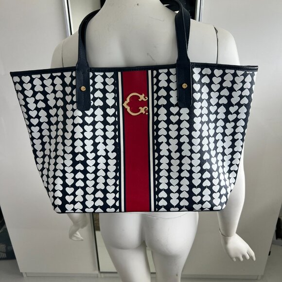 C. Wonder Signature Tote with Shoulder Straps - Picture 2 of 11